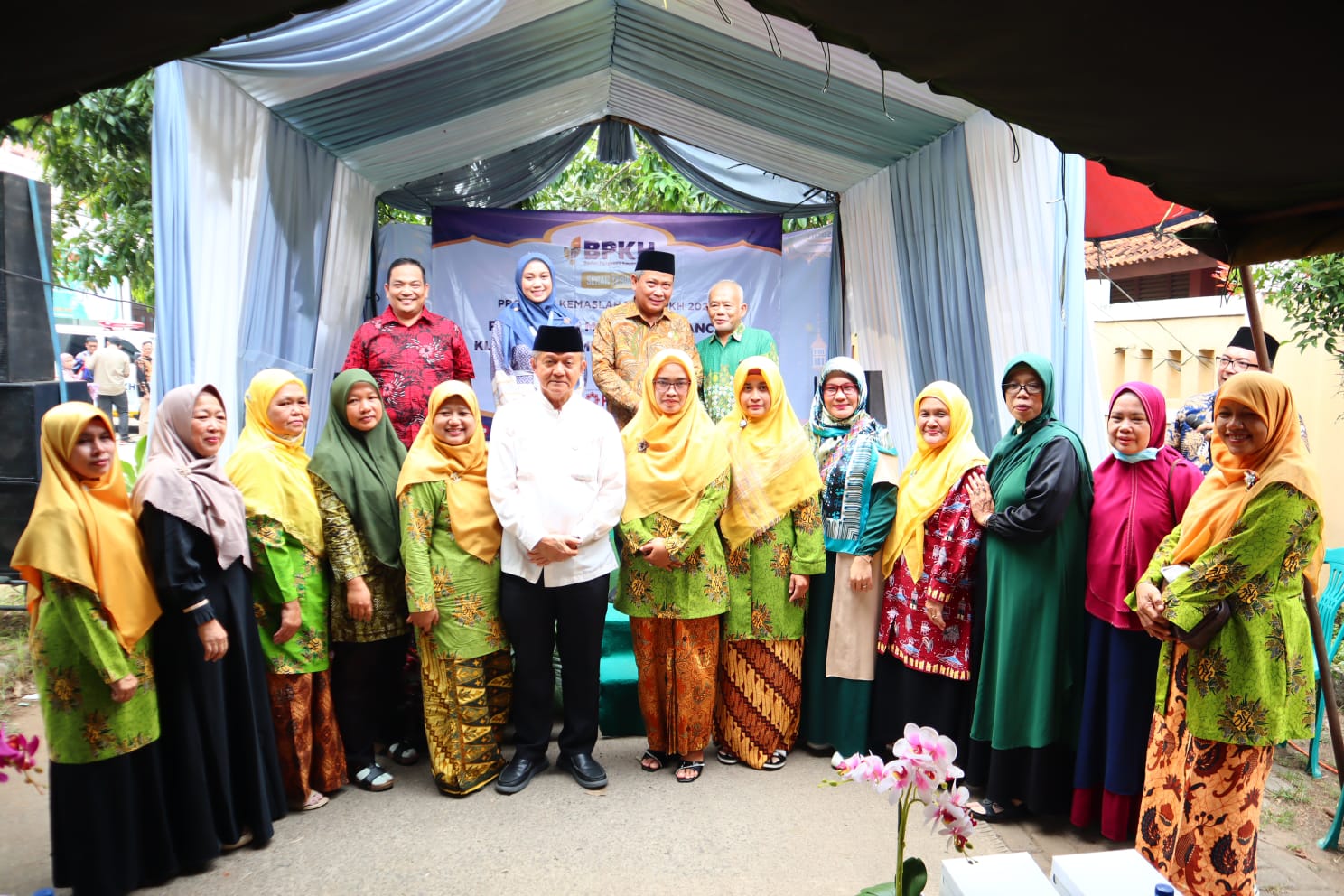 Dewan Muhammad Rizal bersama Ketua Pengurus Pusat Muhammadiyah Anwar Abbas